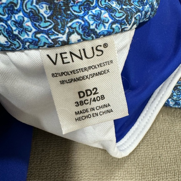 NWOT Venus Swimsuit - Picture 2 of 5